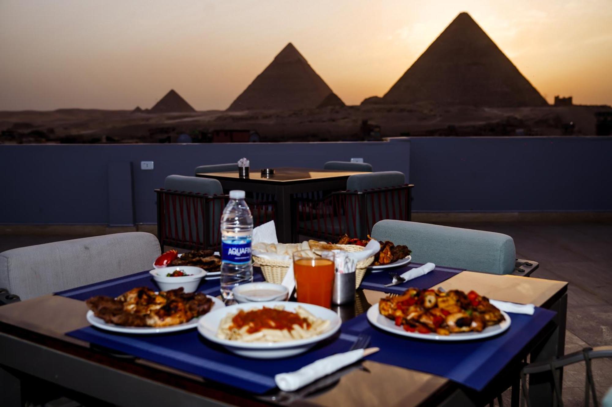 Pyramids Hotel Kafret el-Gabal 外观 照片