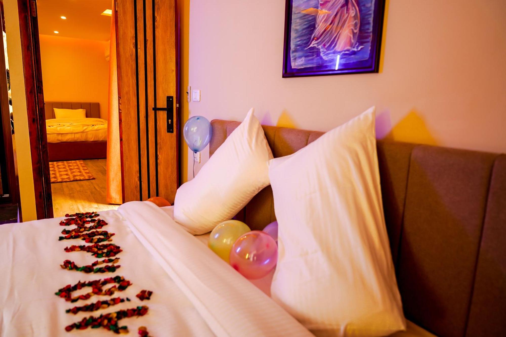 Pyramids Hotel Kafret el-Gabal 外观 照片