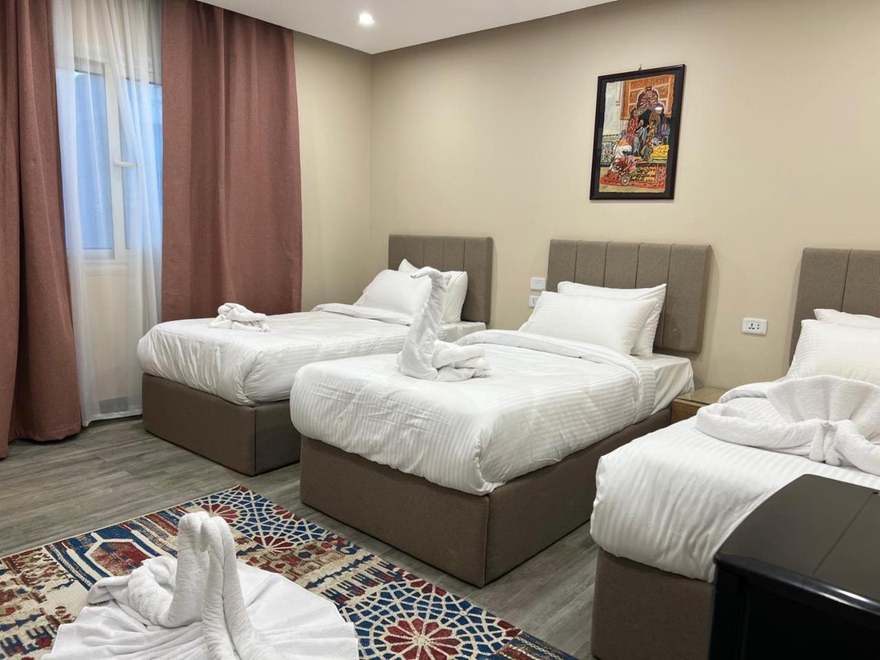 Pyramids Hotel Kafret el-Gabal 外观 照片