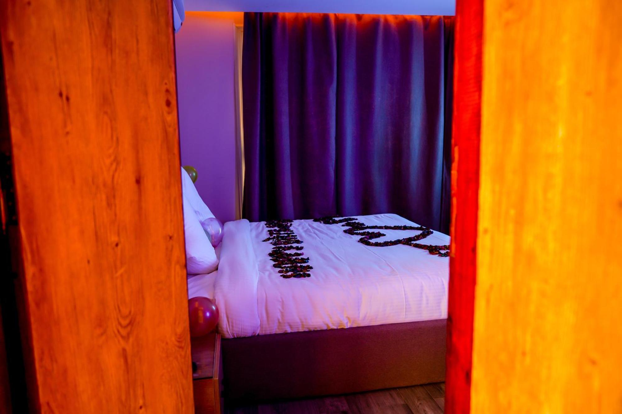 Pyramids Hotel Kafret el-Gabal 外观 照片