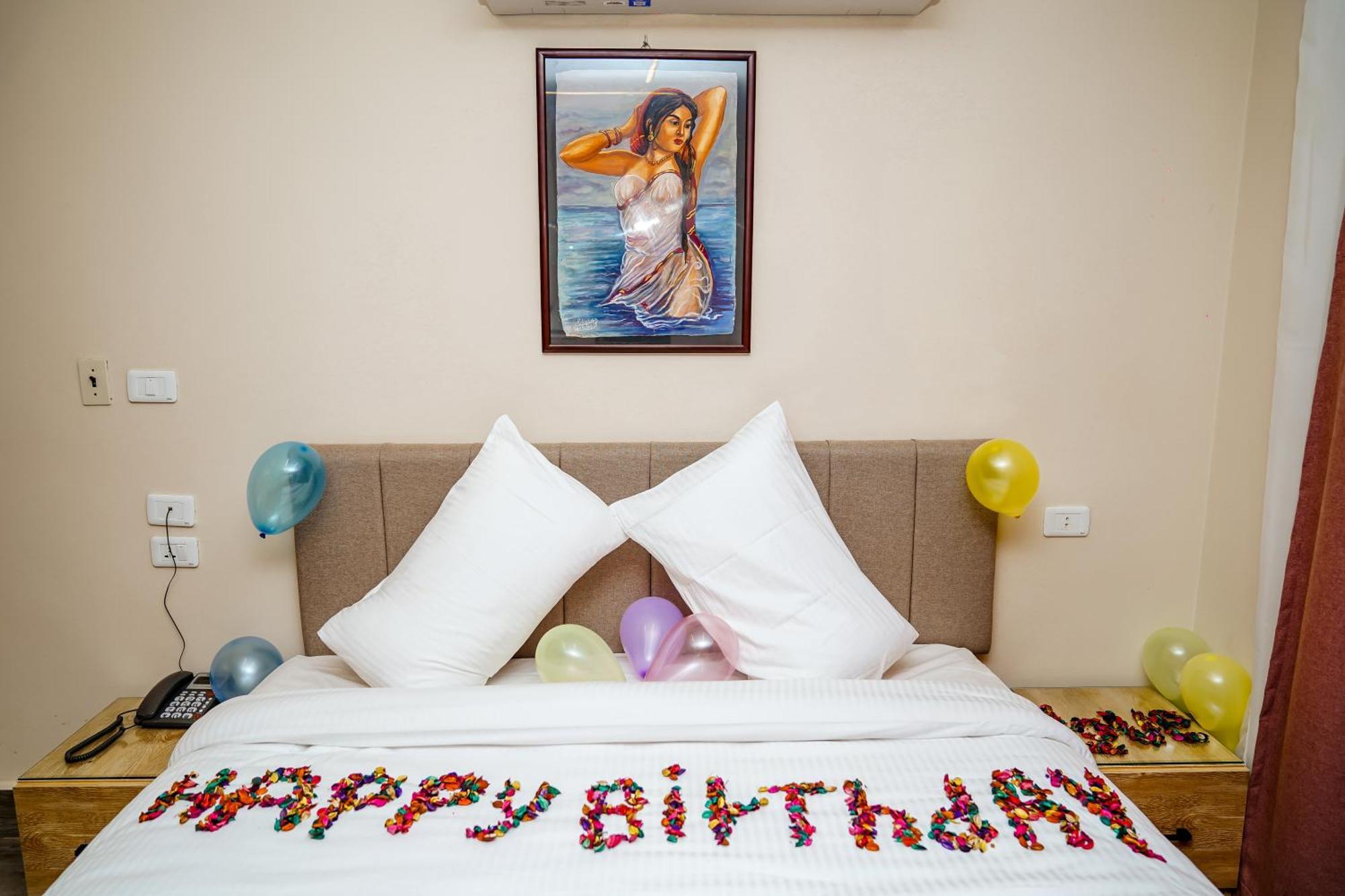 Pyramids Hotel Kafret el-Gabal 外观 照片