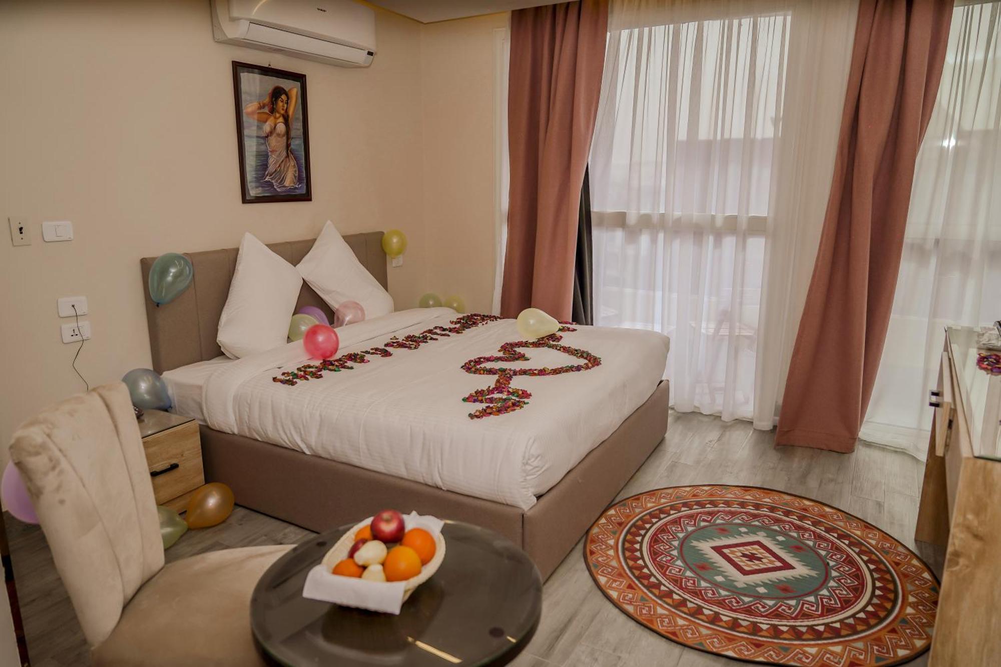 Pyramids Hotel Kafret el-Gabal 外观 照片