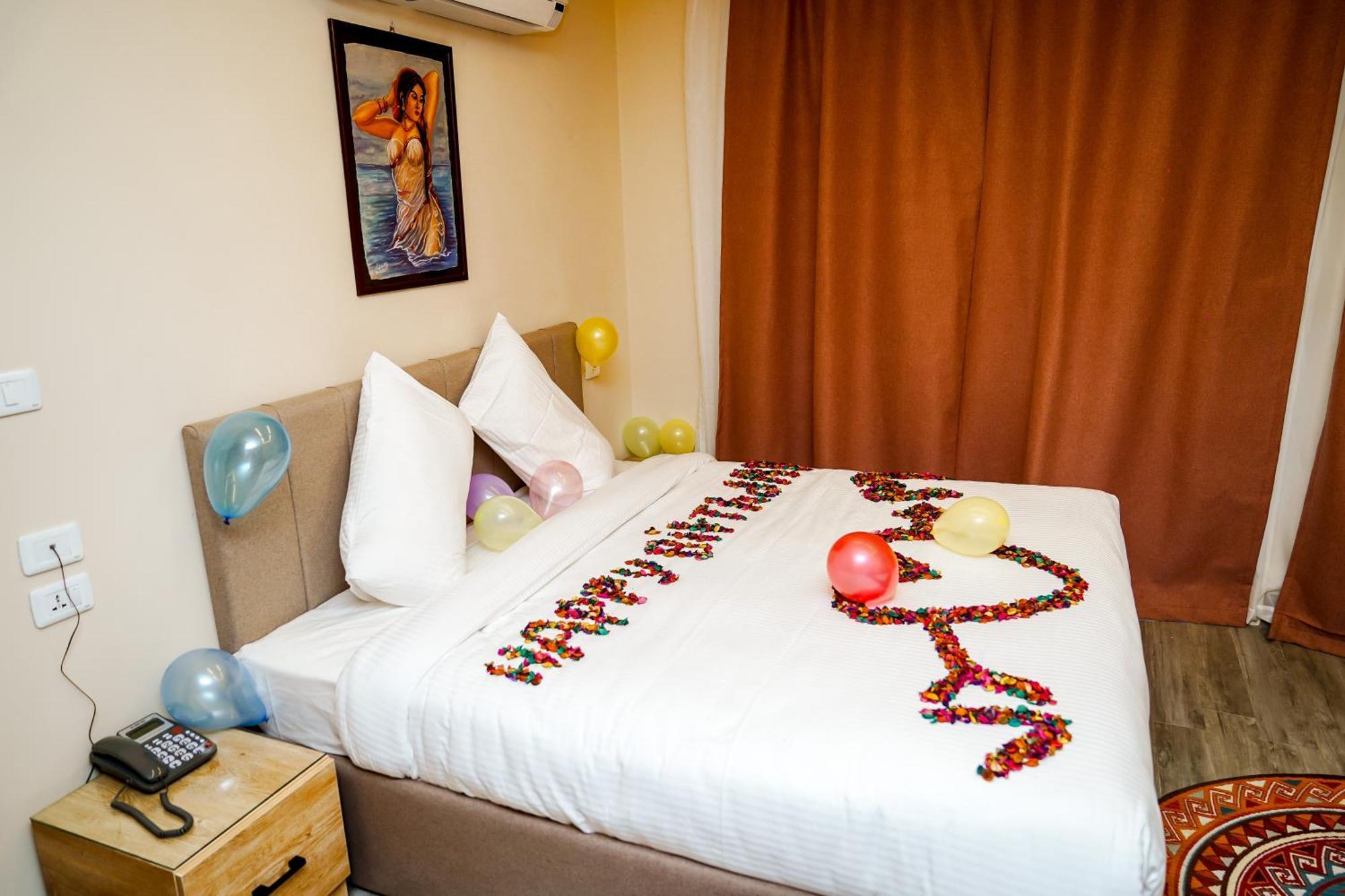 Pyramids Hotel Kafret el-Gabal 外观 照片