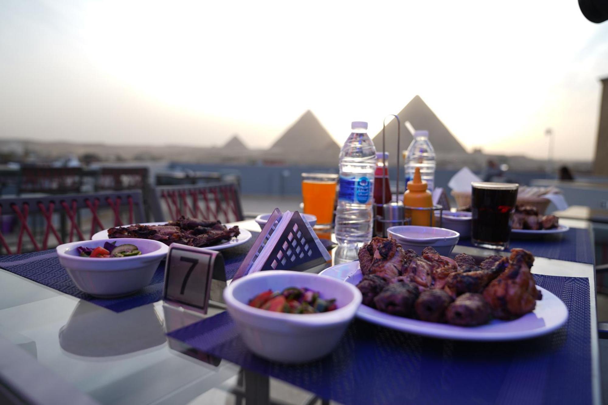 Pyramids Hotel Kafret el-Gabal 外观 照片